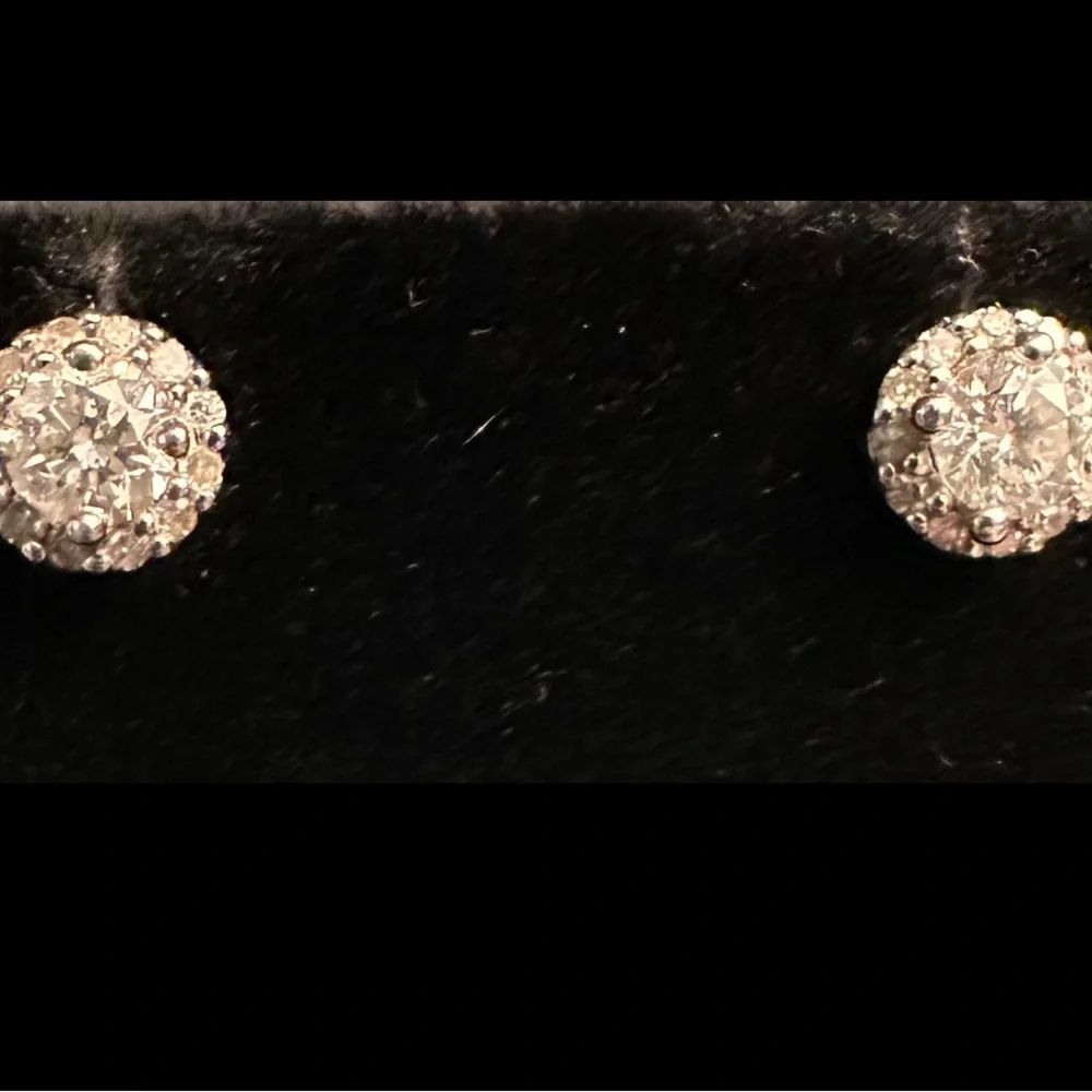 Diamond Halo Round Brilliant Stud Earrings 1.00 Ct TW 14K White Gold - Picture 5 of 8